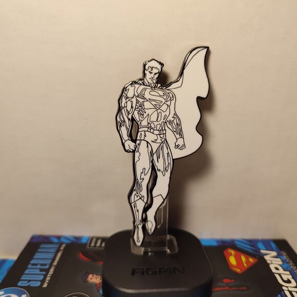 Superman Quest Mystery Enamel Pin Sealed Box Official FigPin Collectible Badge - Picture 7 of 7